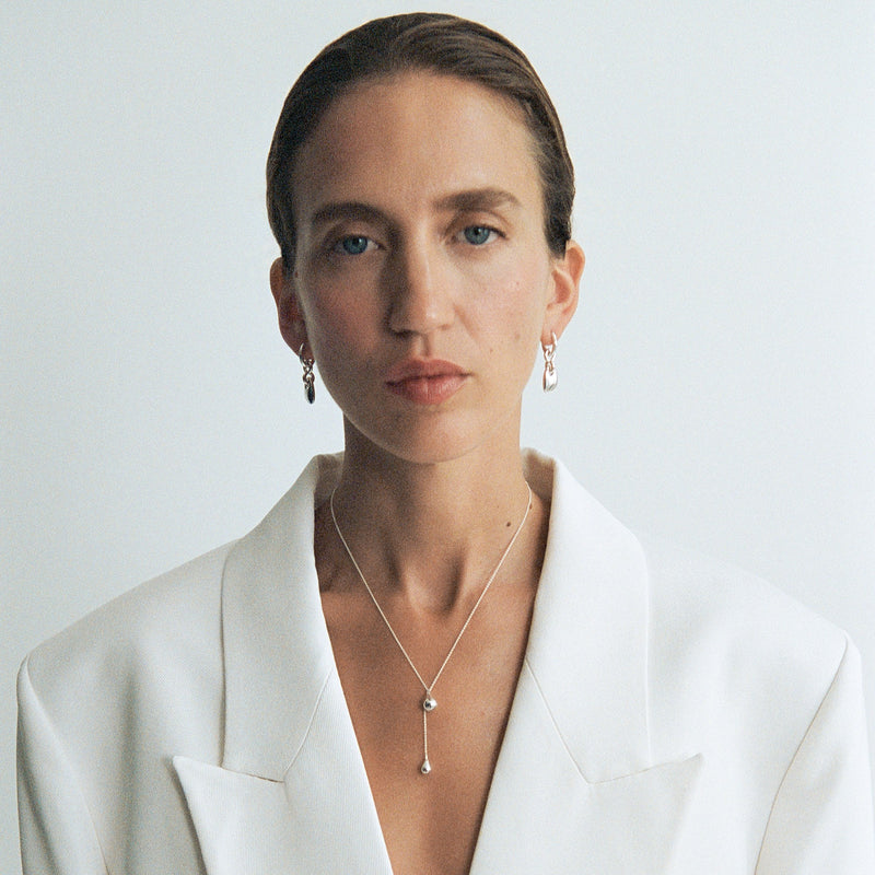 STILLA LARIAT NECKLACE