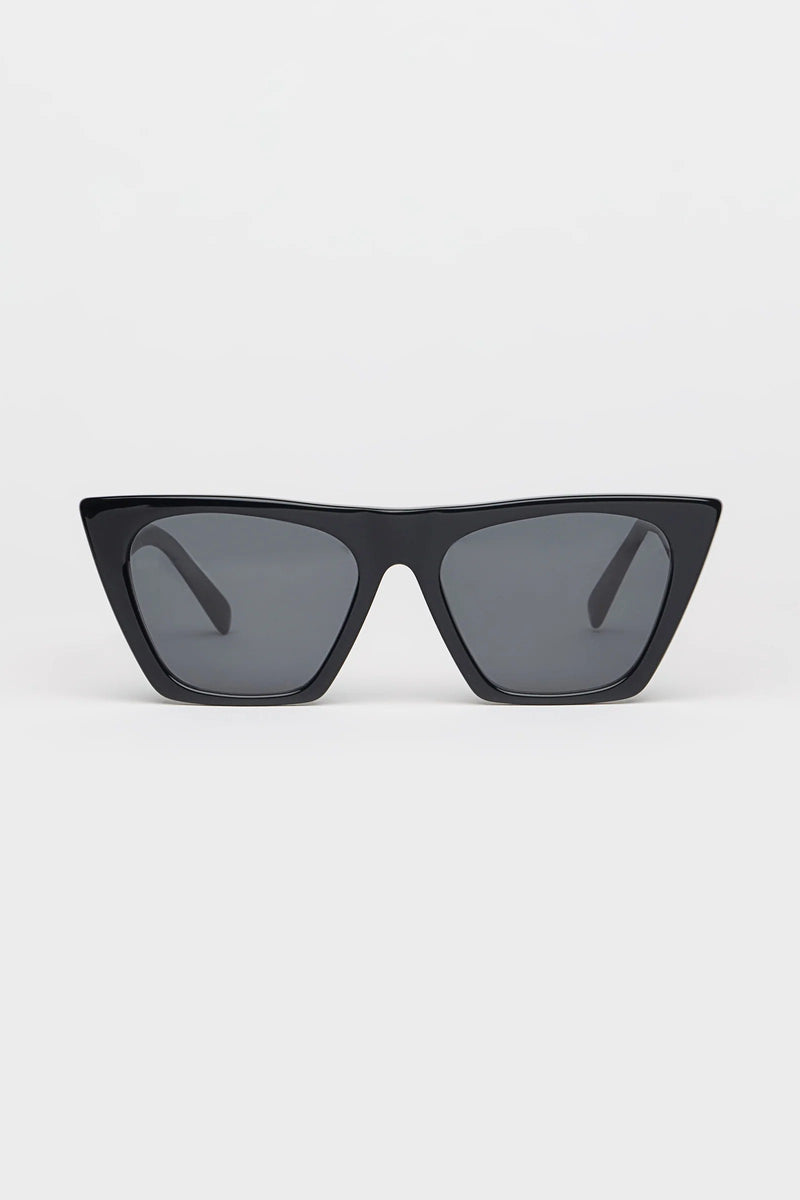 THE CLASSIC BLACK