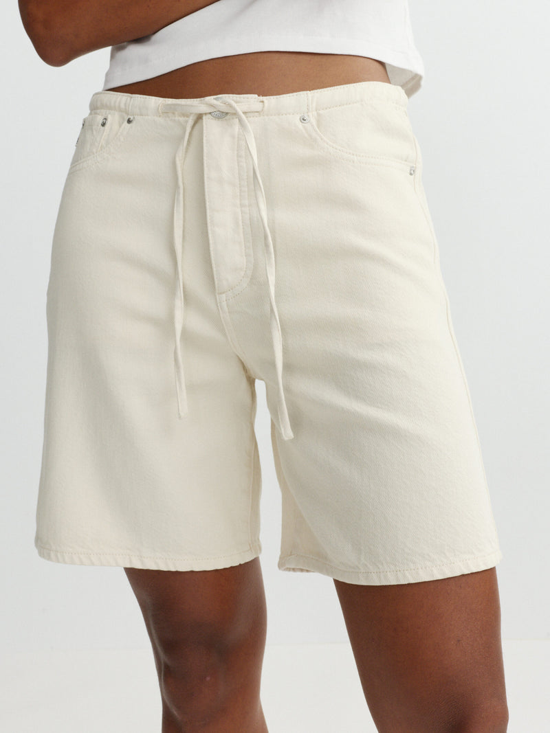 SIENNA LOW-SLUNG SHORT: RELAXED 7`